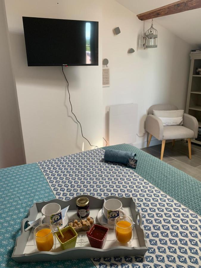 Bed and Breakfast Un Soir Sous Les Etoiles Chateauneuf-de-Gadagne Екстер'єр фото